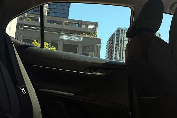 2021 Toyota Camry Ascent AXVH70R