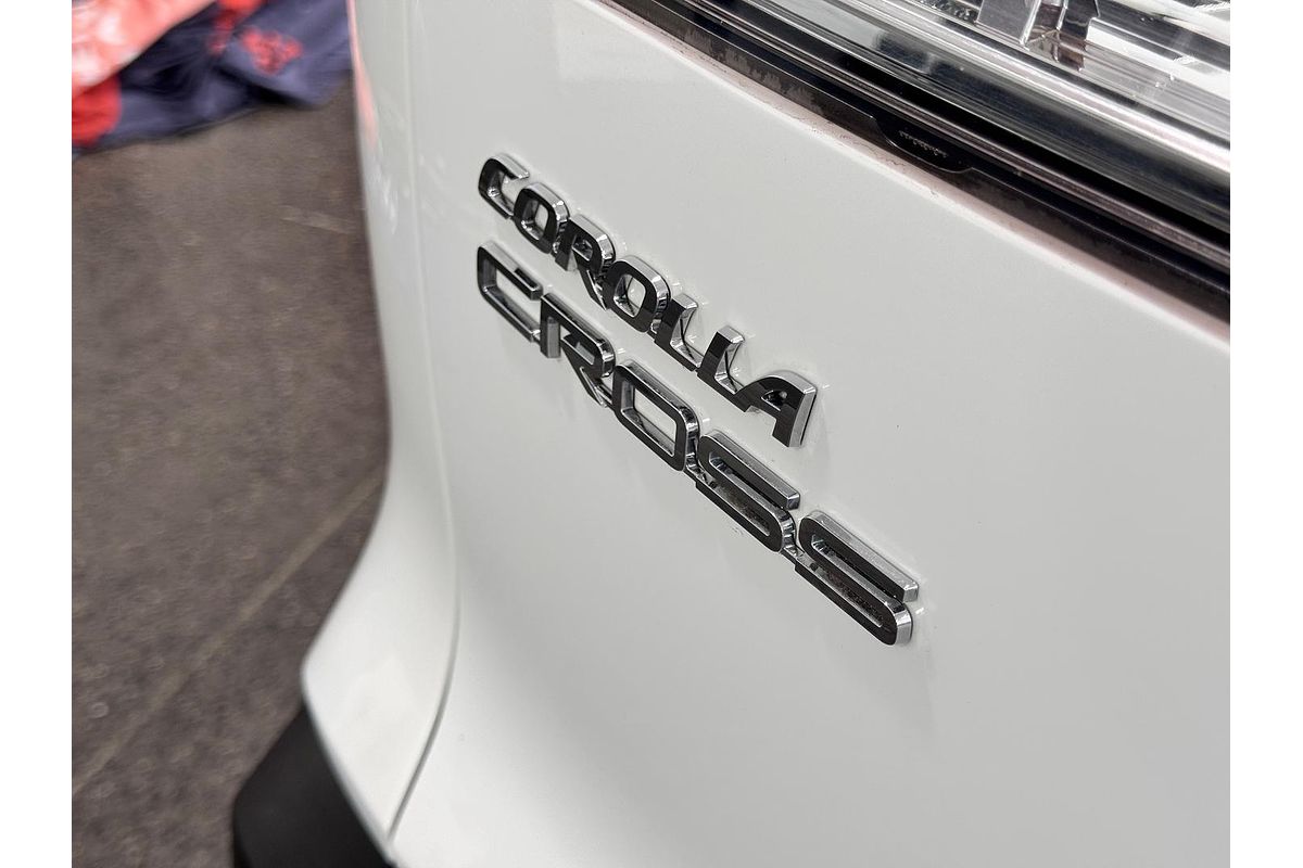 2024 Toyota Corolla Cross GX MXGH10R