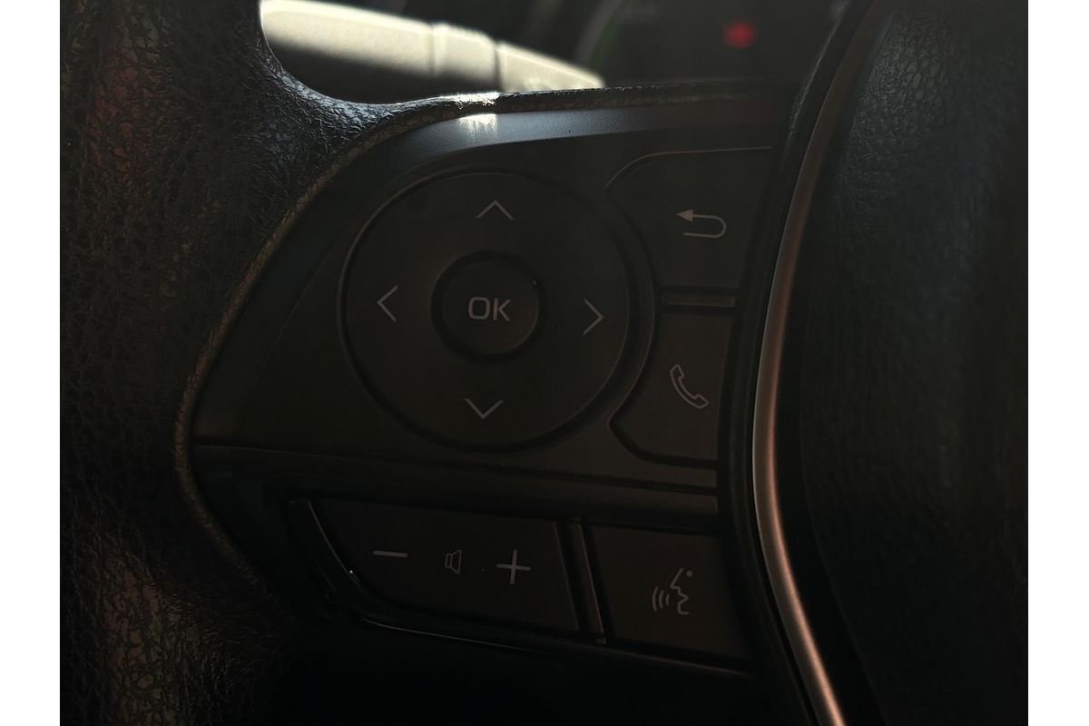 2021 Toyota Camry Ascent AXVH70R