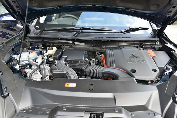 2024 Mitsubishi Outlander PHEV Exceed ZM