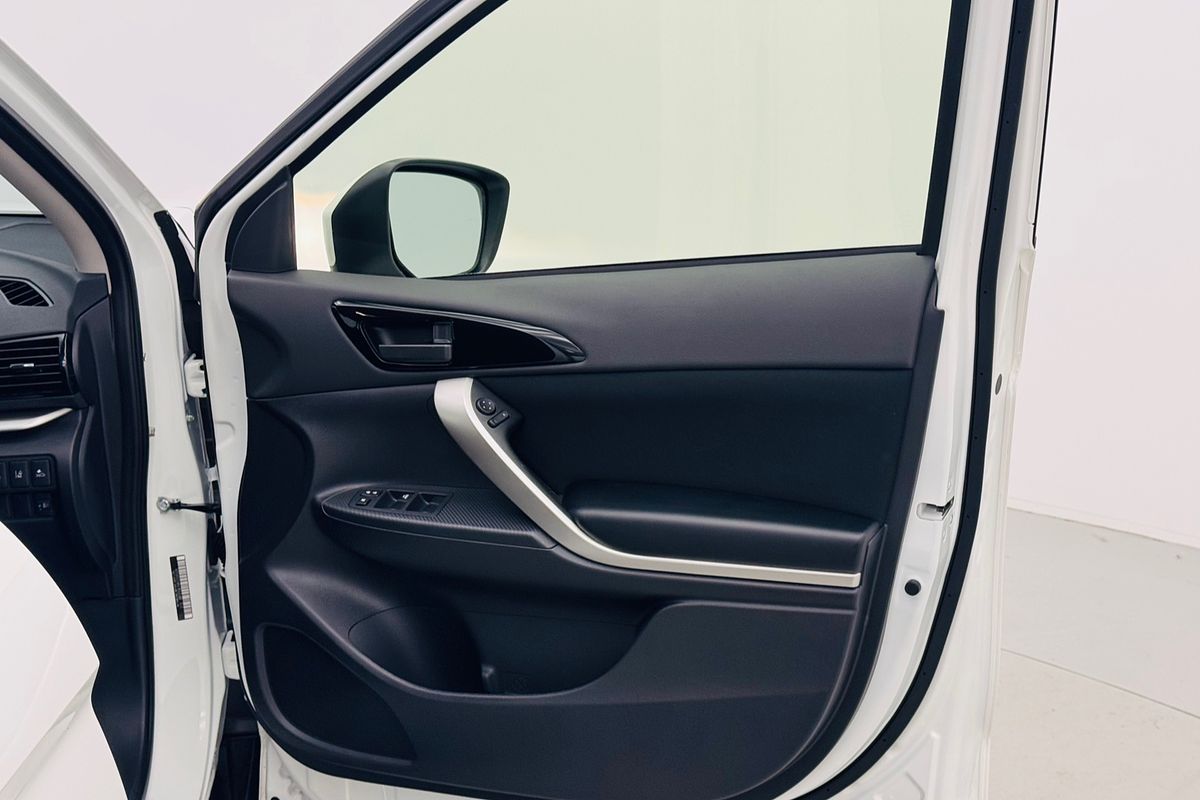 2024 Mitsubishi Eclipse Cross ES YB