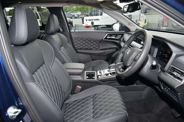 2024 Mitsubishi Outlander PHEV Exceed ZM