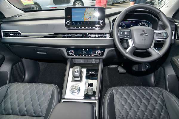 2024 Mitsubishi Outlander PHEV Exceed ZM