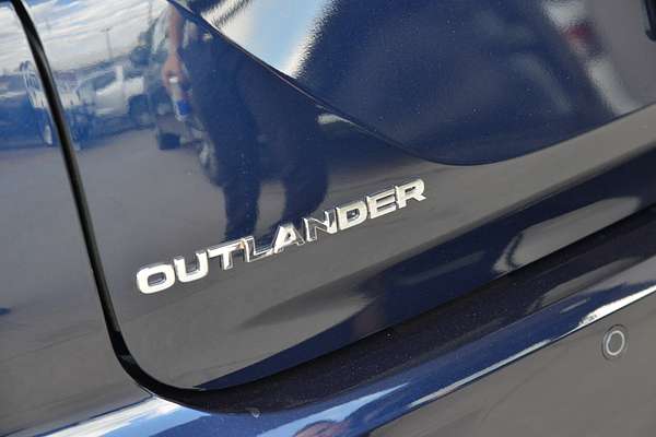 2024 Mitsubishi Outlander PHEV Exceed ZM