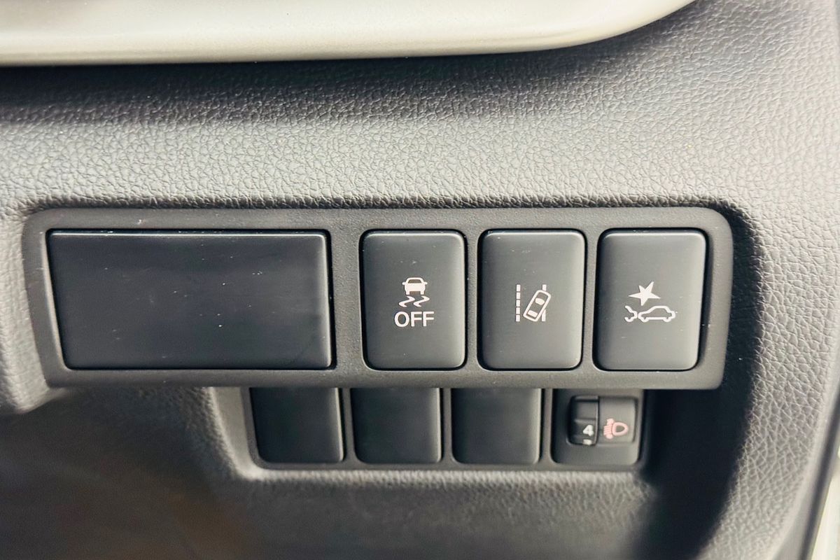 2024 Mitsubishi Eclipse Cross ES YB