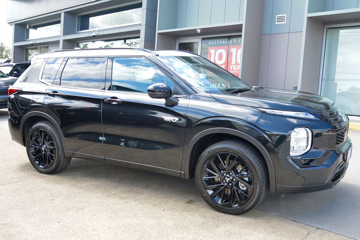 2024 Mitsubishi Outlander PHEV GSR ZM