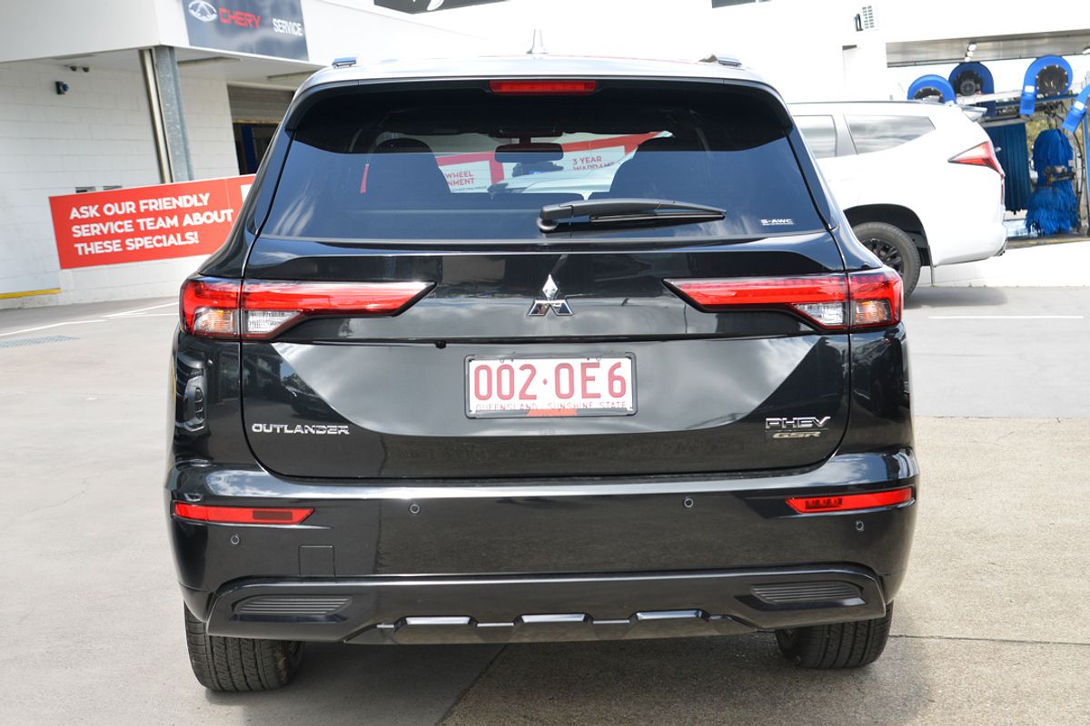 2024 Mitsubishi Outlander PHEV GSR ZM