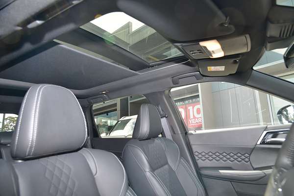 2024 Mitsubishi Outlander PHEV GSR ZM