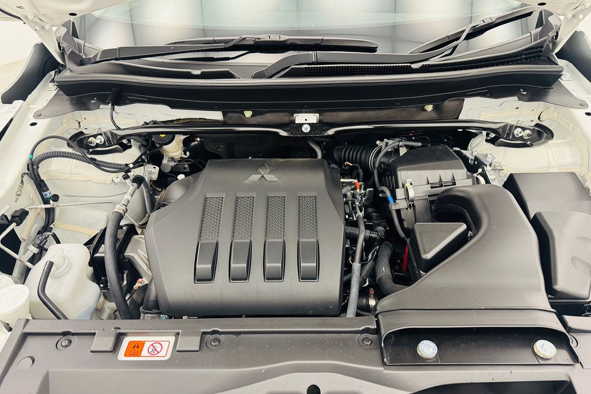 2024 Mitsubishi Eclipse Cross ES YB