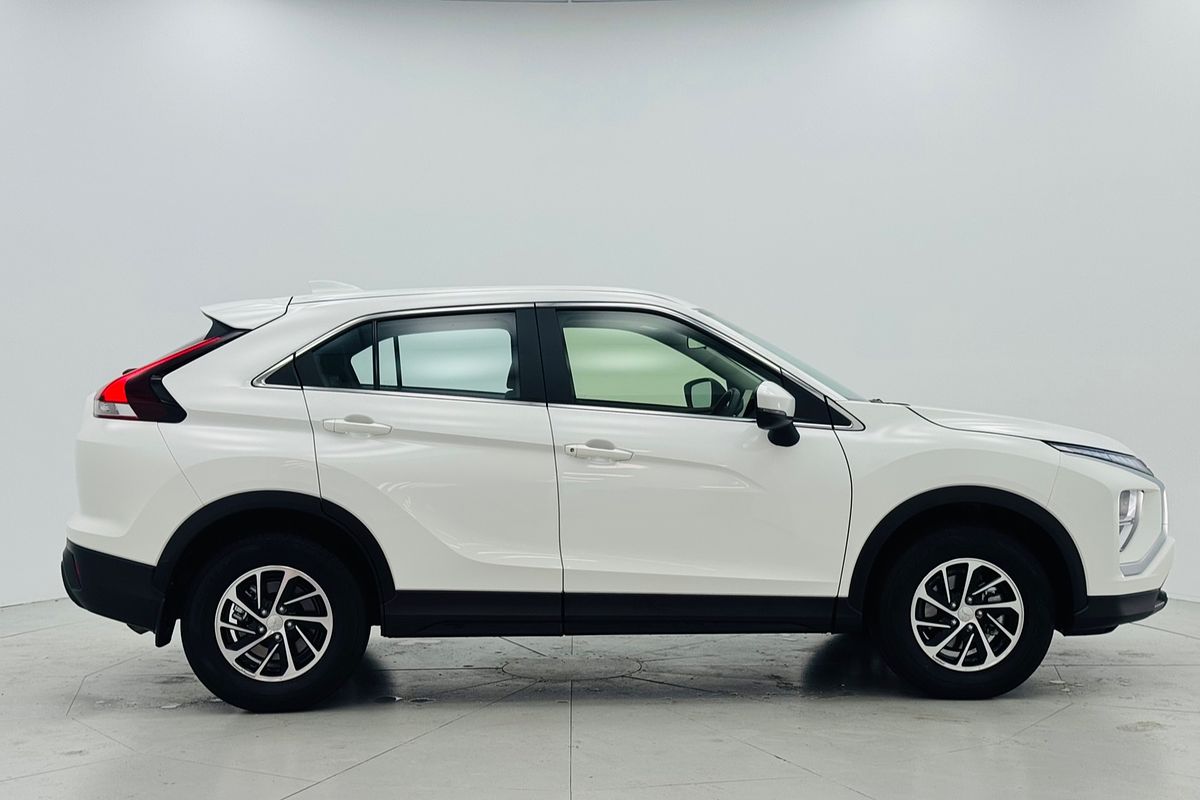 2024 Mitsubishi Eclipse Cross ES YB