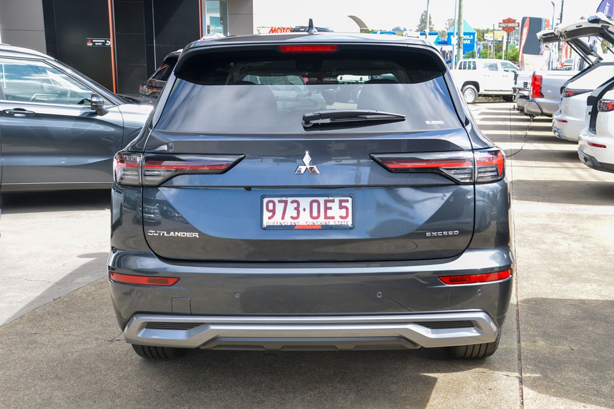 2025 Mitsubishi Outlander Exceed ZM