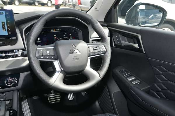 2025 Mitsubishi Outlander Exceed ZM