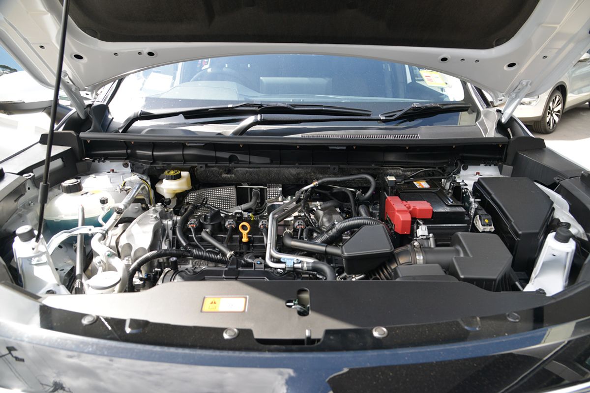 2025 Mitsubishi Outlander LS ZM