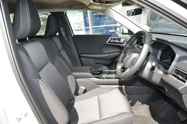 2025 Mitsubishi Outlander LS ZM