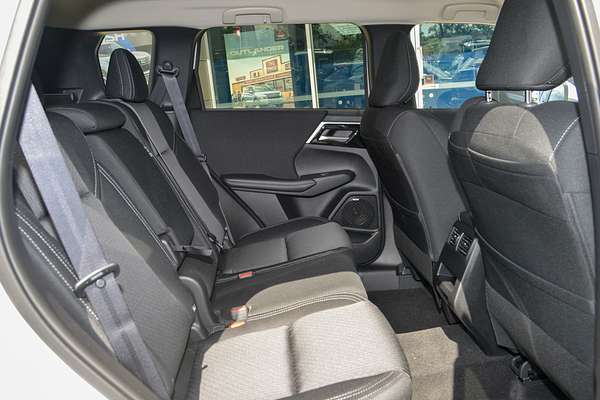 2025 Mitsubishi Outlander LS ZM