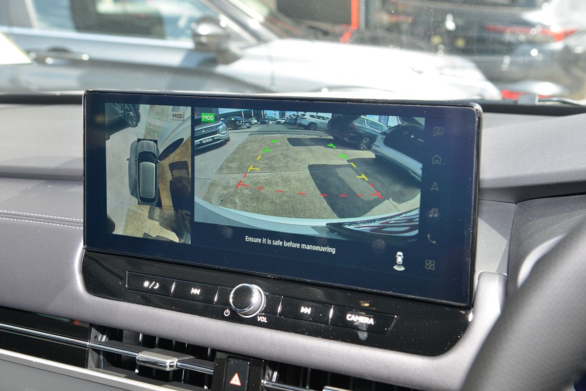 2025 Mitsubishi Outlander LS ZM