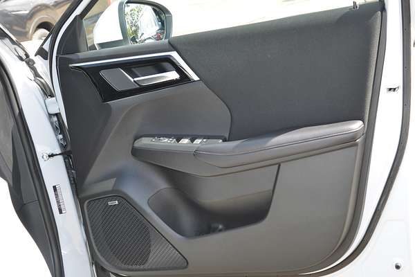 2025 Mitsubishi Outlander LS ZM