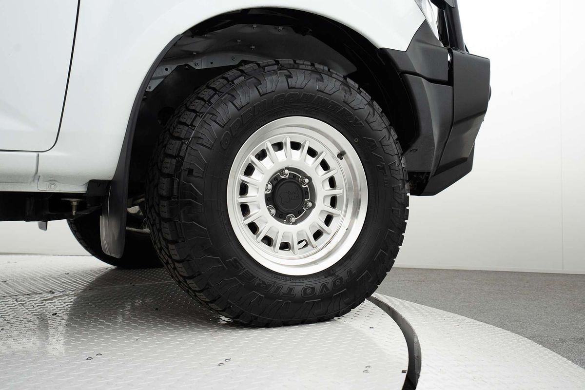 2023 Isuzu D-MAX SX 4X4