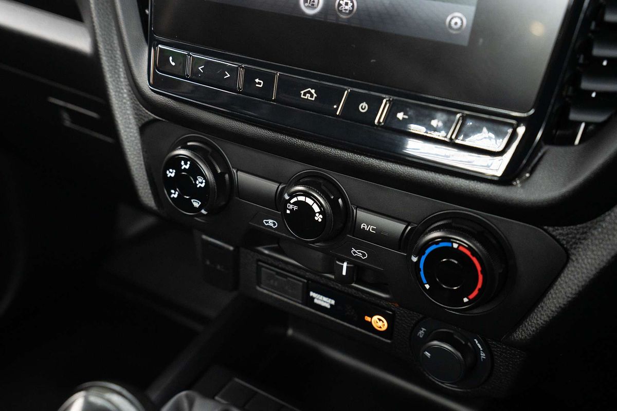 2023 Isuzu D-MAX SX 4X4