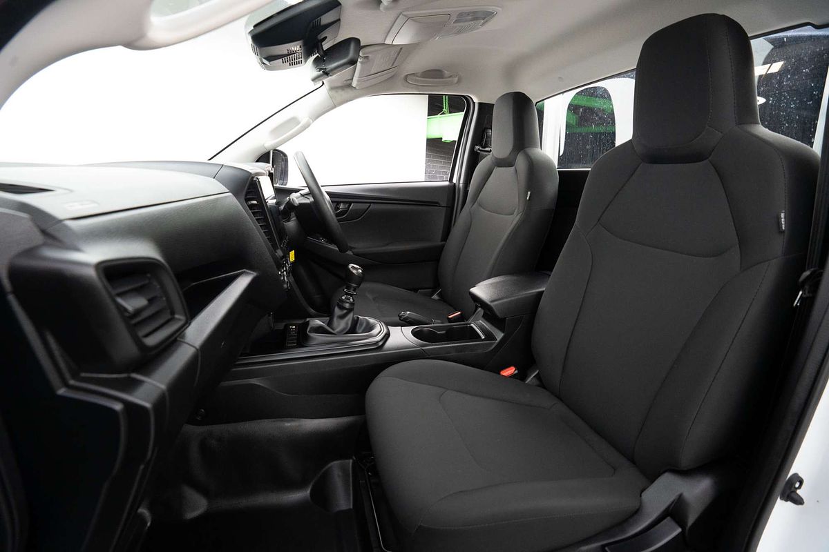 2023 Isuzu D-MAX SX 4X4