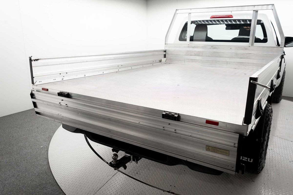 2023 Isuzu D-MAX SX 4X4