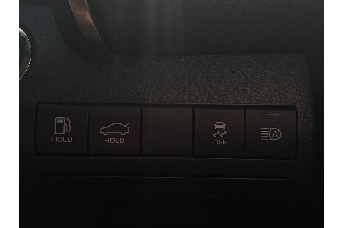 2021 Toyota Camry Ascent AXVH70R