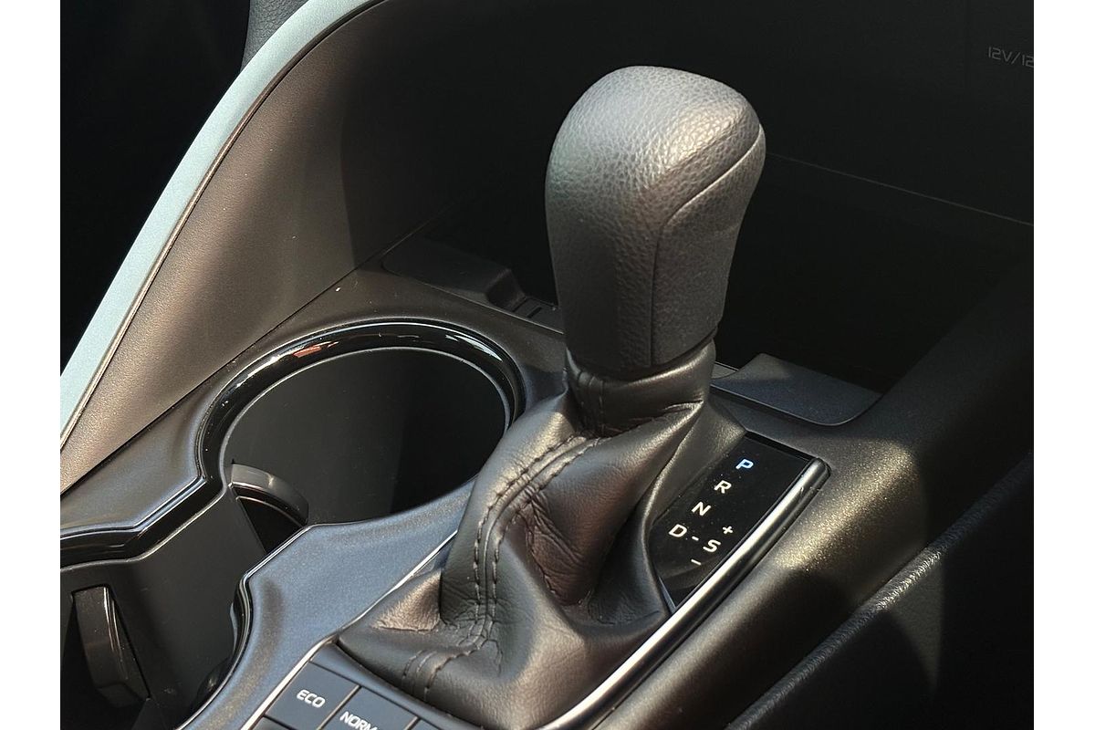 2021 Toyota Camry Ascent AXVH70R