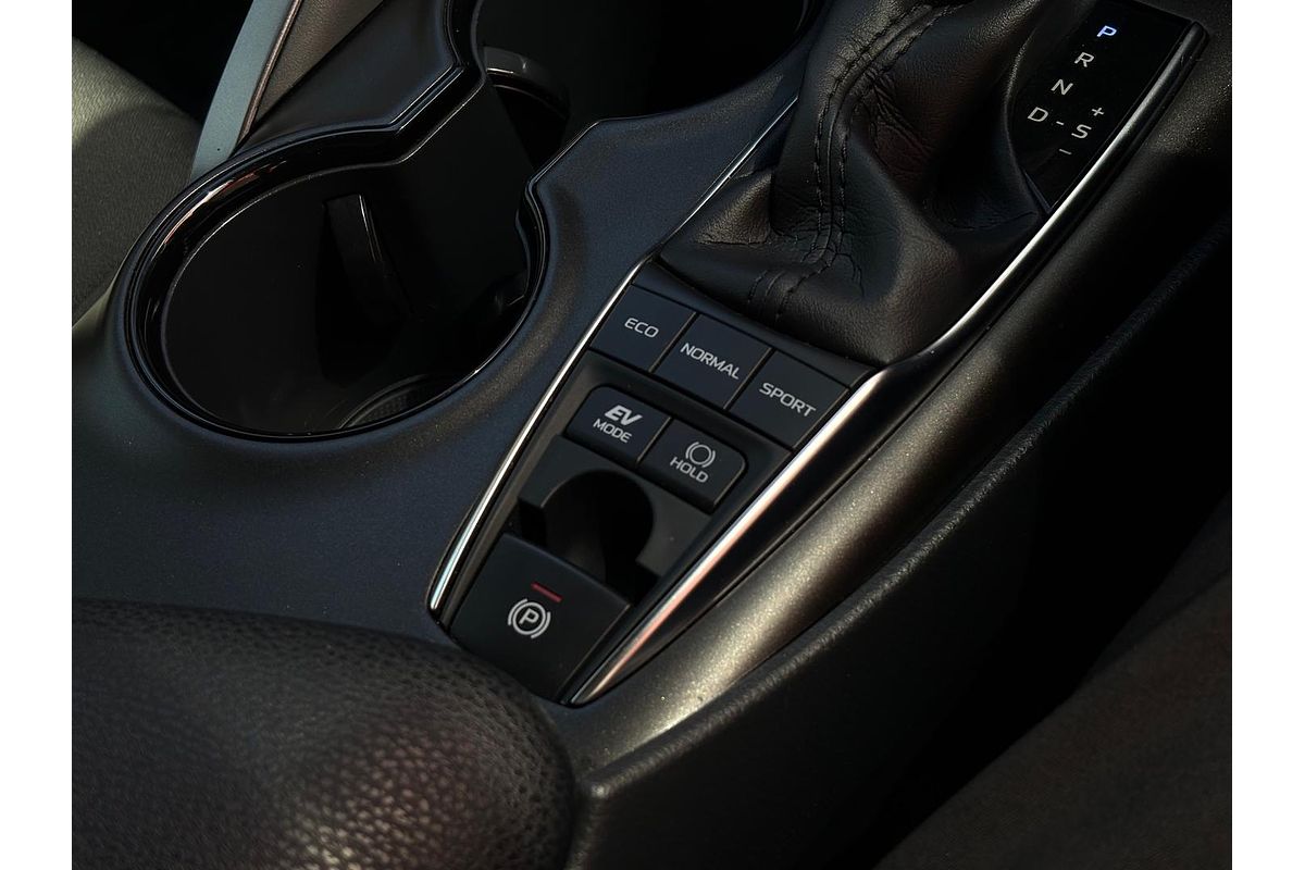 2021 Toyota Camry Ascent AXVH70R