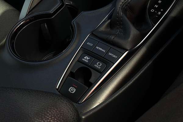 2021 Toyota Camry Ascent AXVH70R