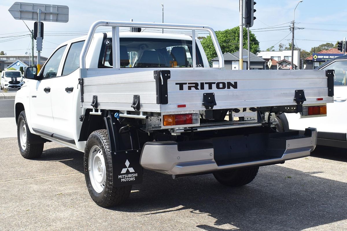 2025 Mitsubishi Triton GLX MV 4X4