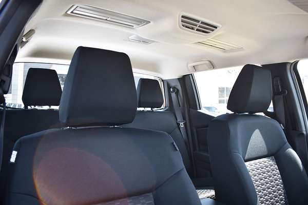 2025 Mitsubishi Triton GLX MV 4X4