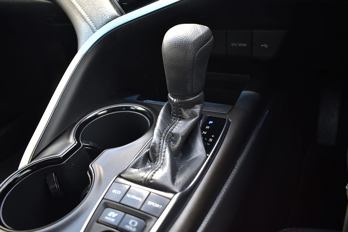 2024 Toyota Camry Ascent AXVH80R