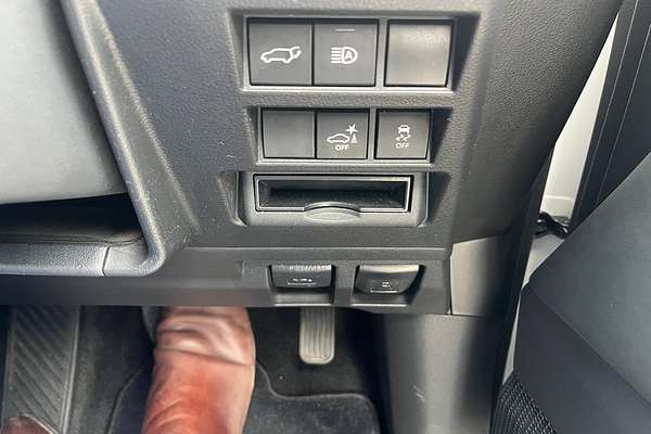 2023 Toyota Landcruiser Sahara FJA300R