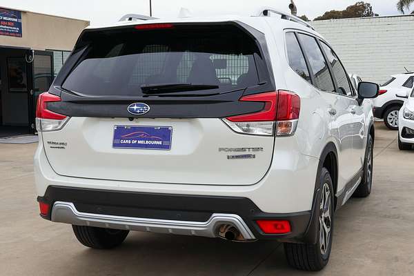 2022 Subaru Forester Hybrid L S5