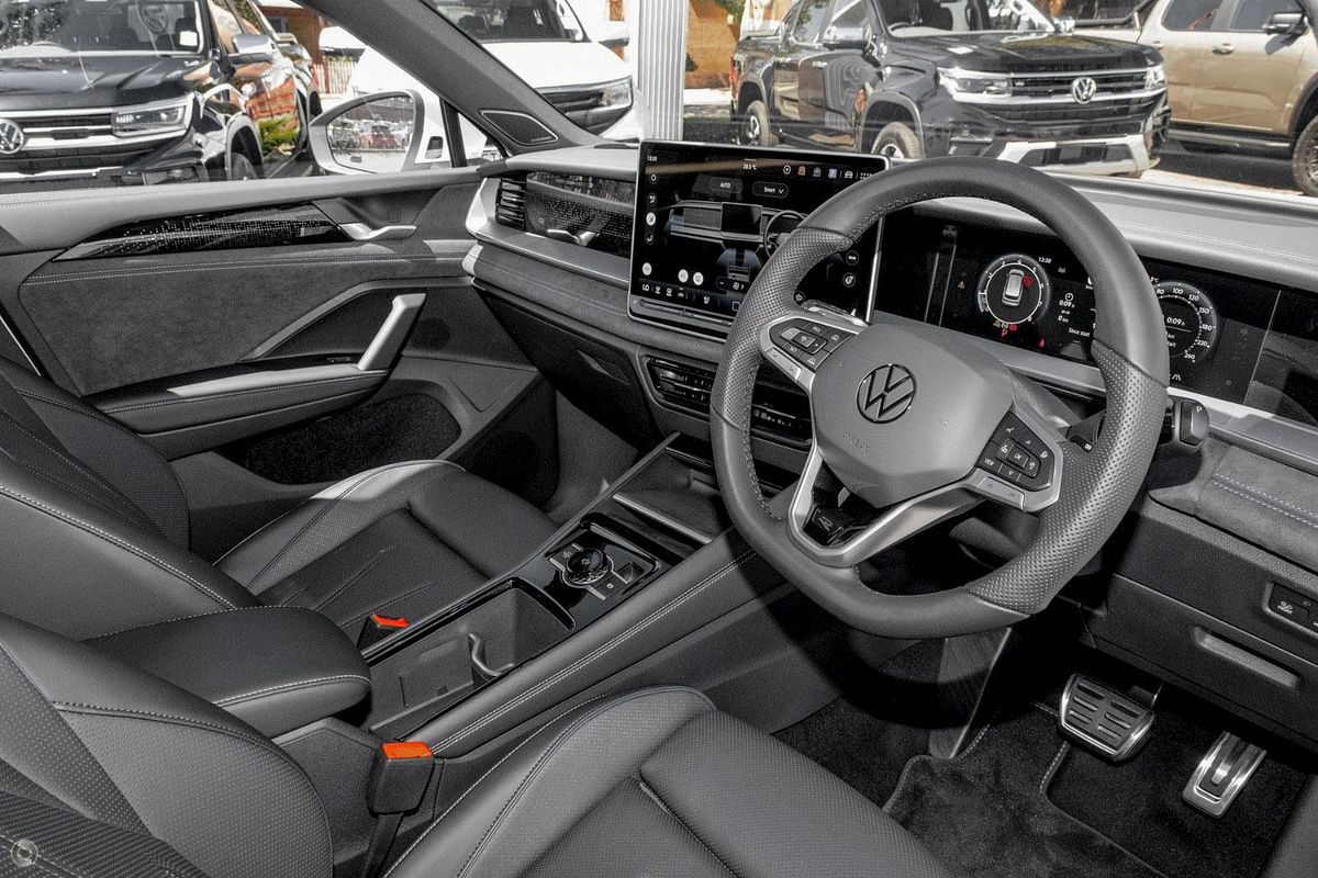 2025 Volkswagen Tayron 195TSI R-Line R4