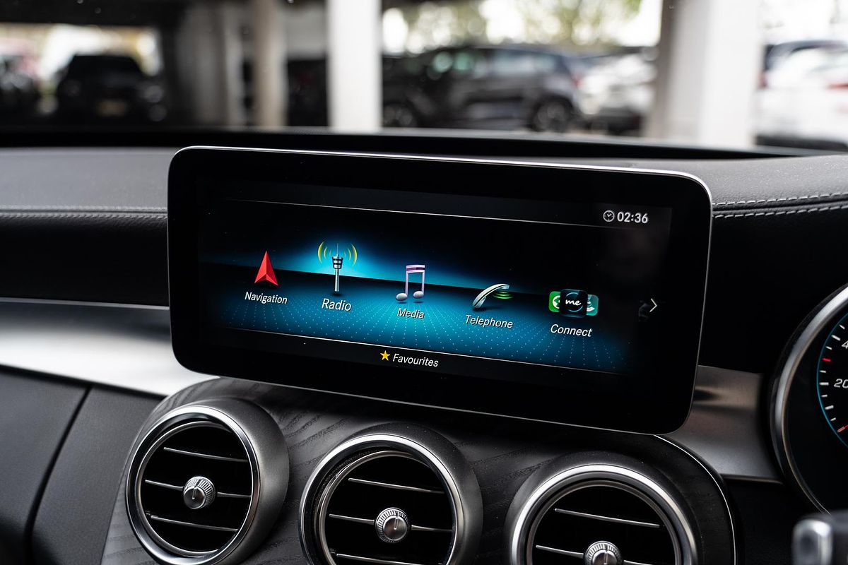 2018 Mercedes-Benz C-Class C300 W205