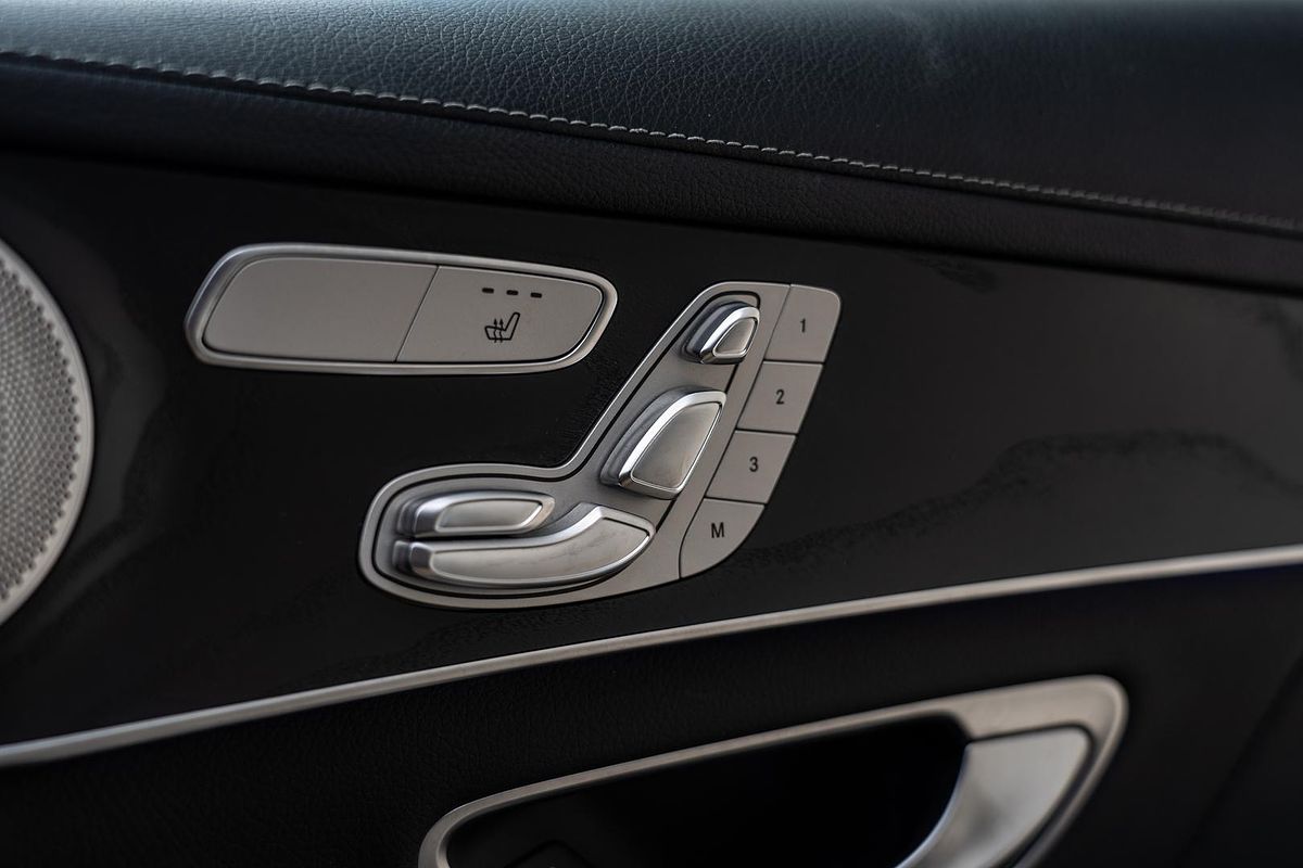 2018 Mercedes-Benz C-Class C300 W205