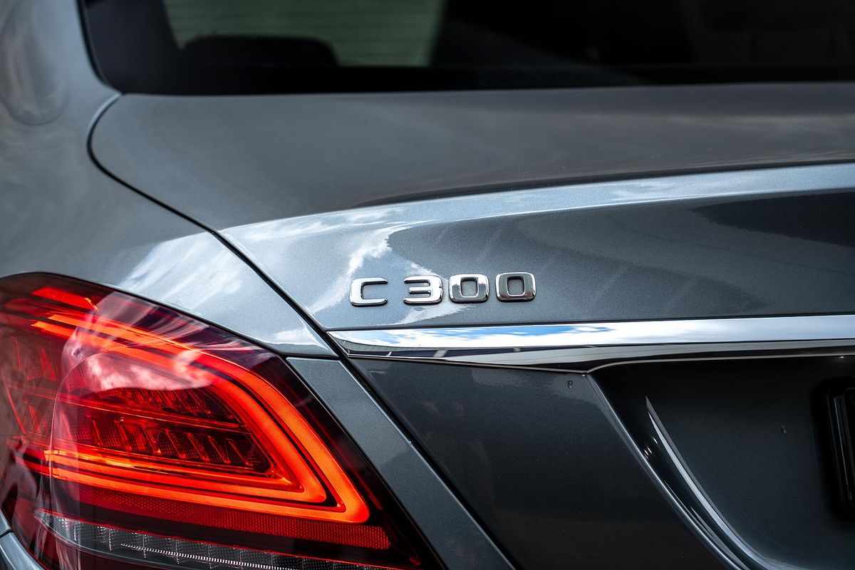 2018 Mercedes-Benz C-Class C300 W205