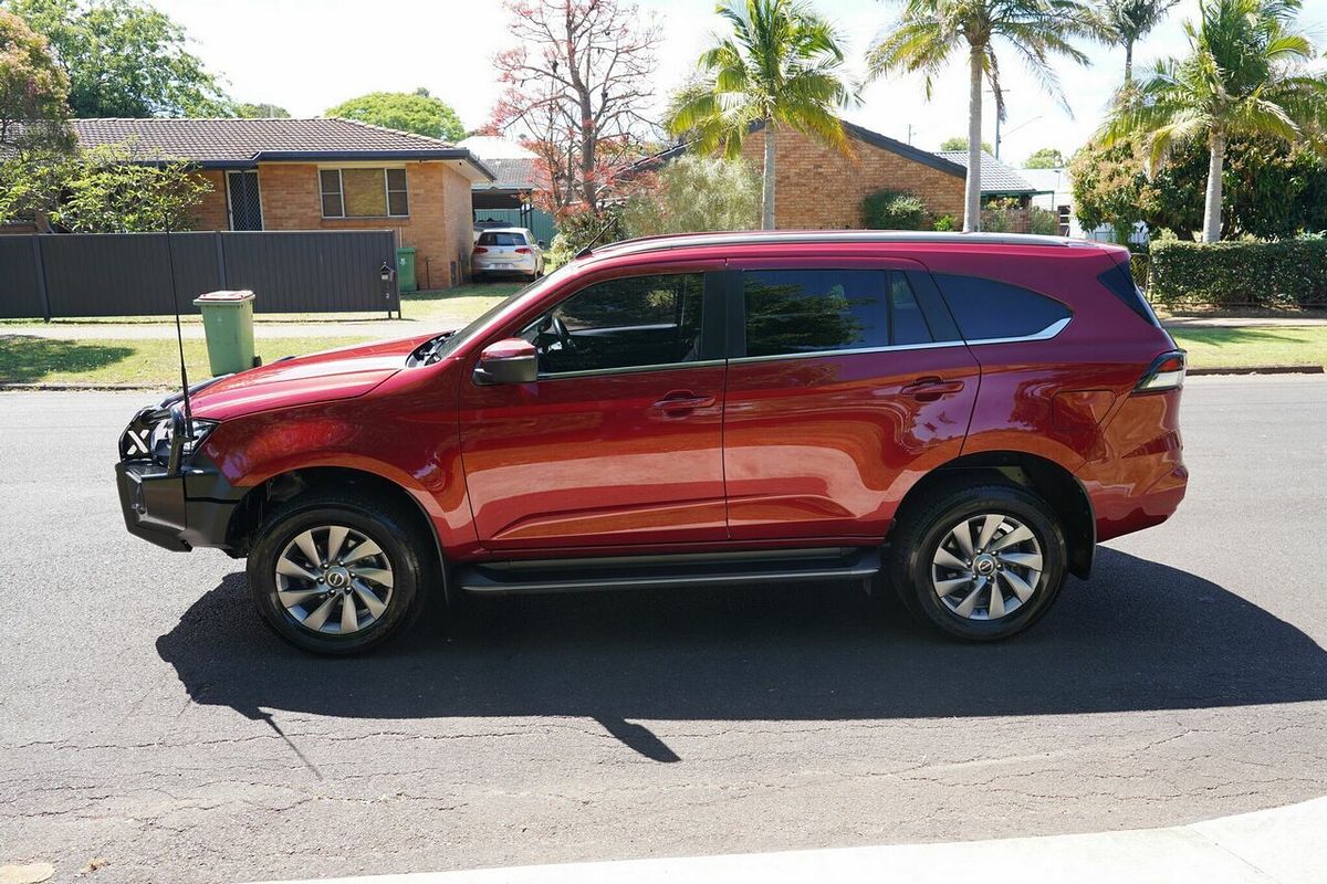 2021 Isuzu MU-X LS-U