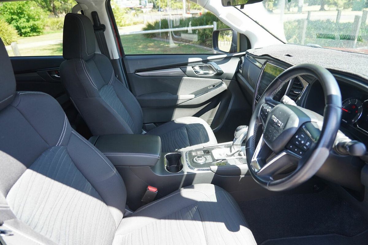 2021 Isuzu MU-X LS-U