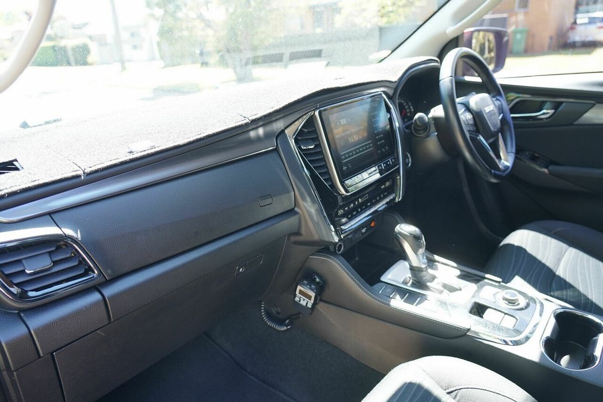 2021 Isuzu MU-X LS-U