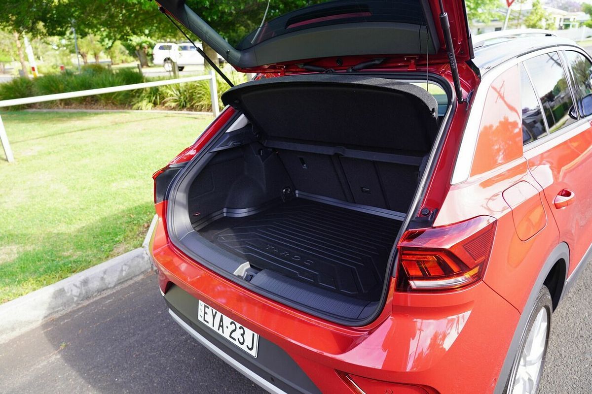 2022 Volkswagen T-Roc 110TSI Style D11