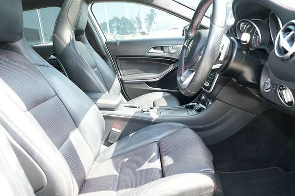2017 Mercedes-Benz GLA-Class GLA180 X156