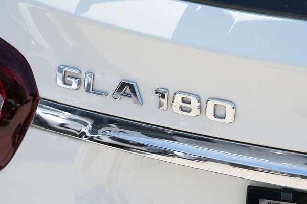 2017 Mercedes-Benz GLA-Class GLA180 X156