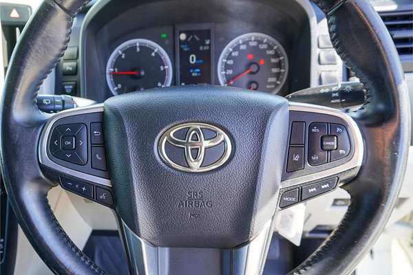 2021 Toyota Hiace Commuter GDH322R ELWB High Roof