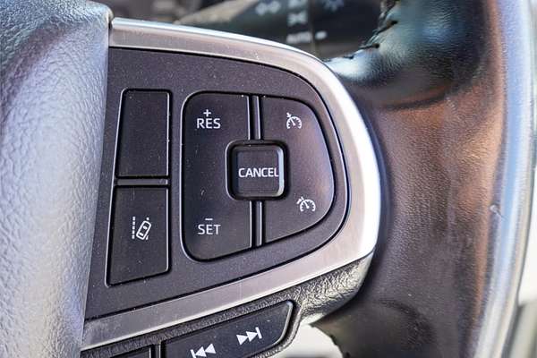 2021 Toyota Hiace Commuter GDH322R ELWB High Roof