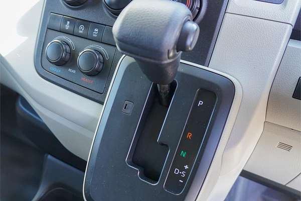 2021 Toyota Hiace Commuter GDH322R ELWB High Roof