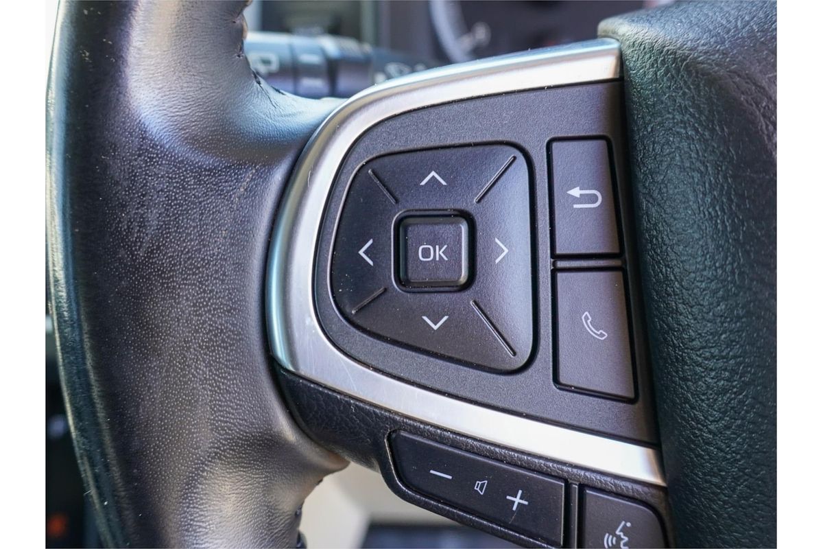 2021 Toyota Hiace Commuter GDH322R ELWB High Roof