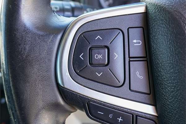 2021 Toyota Hiace Commuter GDH322R ELWB High Roof