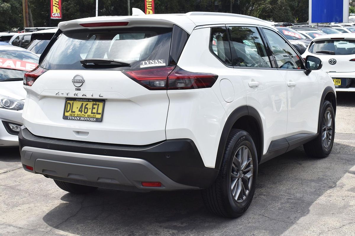 2024 Nissan X-TRAIL ST T33
